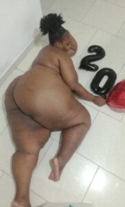 Bigasshott_: We've reached 20ml ❤️‍🔥💋 ( 5 фото)