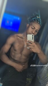 Warkdkcxuyx's XXX Nude Photo 1