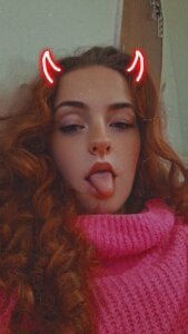 ENGLISHEMILY_69 Red head 😈😈😈😈 Pic 4