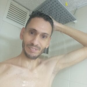 Andres_J4 Andres_J4 Shower صورة واحدة|Andres_J4 Andres_J4 Shower صورتان|Andres_J4 Andres_J4 Shower  5 صور|Andres_J4 Andres_J4 Shower  5 صورة