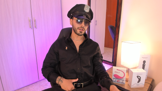 Eros Cop to your order! de ItsMeEros Fotos 5