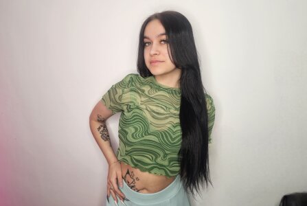 AishaTempt Public Poză 2