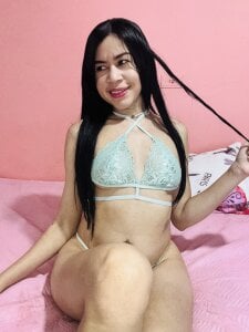 Vicky_flores Public Pic 3