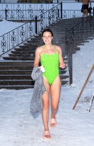 Alanna_Pow Swimming🌊 зображення 7