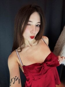 LilluKatten lady in red👅 Pic 5