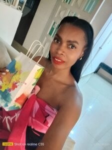 celeste_smmith_ Love me with gifts Pic 3