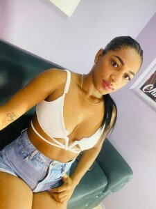 yara_cloe Public Pic 3