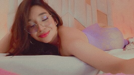 MARIANA_TAY1 Lila💜 Pic 2