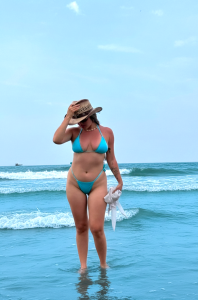 Sophia_Clark8 Beach Getaway 🏄🏻‍♀️🌞⛱🌊 Pic