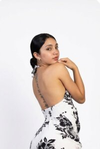 _ArianaToroo Elegant girl 🌺 зображення