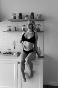 Casey_Sweeet Sweety girl Pic 3