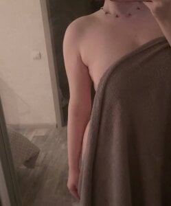 nikole_kitt Love grows in silence.. Pic