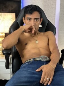 DominusBlack Public Pic