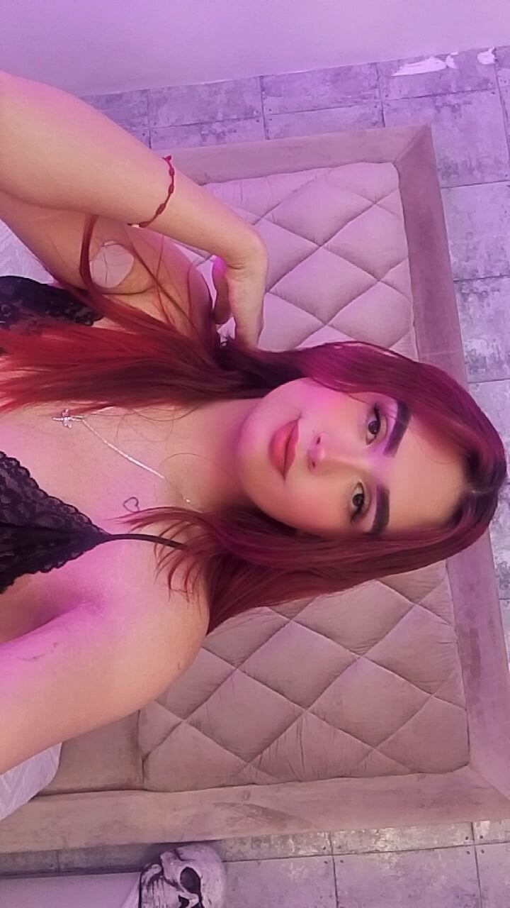 Foto em tendência de CleoFoxx_ 5061