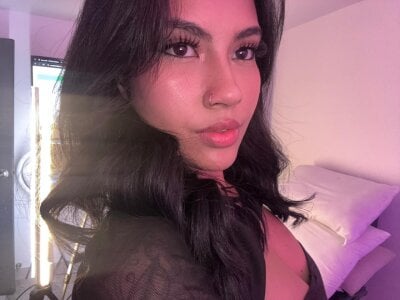 VenusEvans1 I'm back 🎇 Pic 2