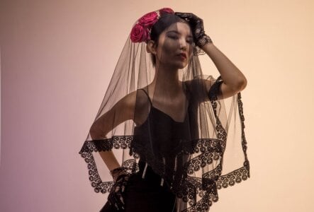 MinaHin watch me going vampire >:) Pic 4