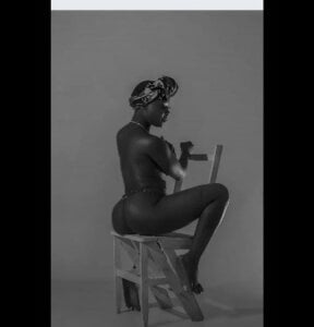 Whiskeyy-77 Public Foto 3