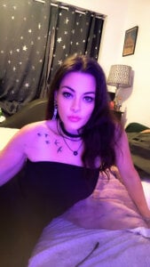 GoddessRae19 Public Pic 7