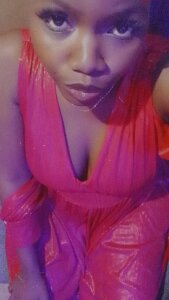 Gold-aass Just the sexy me🥰🥰 Pic 2