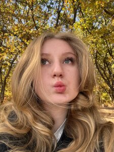 PriscillaPowell end of fall❤ Pic 3