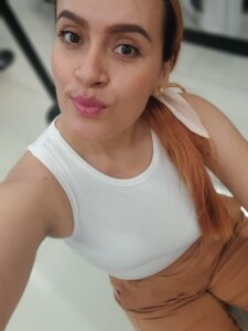 selenna-hot- public♥ Pic