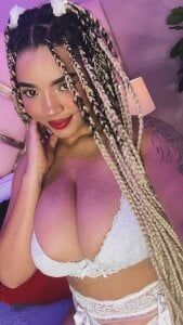 Shining like an angel ✨💥 od MalaikaBrown  4 snímek