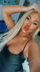 Sarah-Stone Public Εικόνα 5