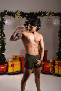 Damian23__ Merry Christmas guys Pic 3