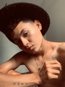 Milanhot2006 kullanıcısının HELLO GUYS I AM MILAN albümü -  2 fotoğraf