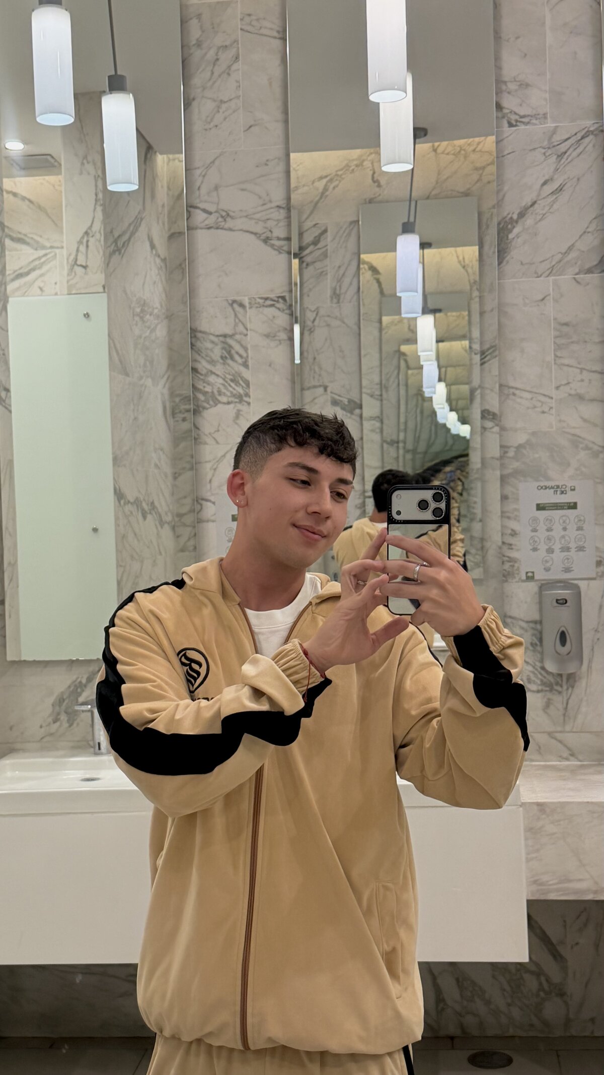 Ảnh Thịnh Hành của oliver_kyy 7857