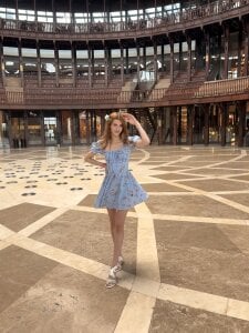 Nora_Vennucci 💙🦕🦋 صورة واحدة|Nora_Vennucci 💙🦕🦋 صورتان|Nora_Vennucci 💙🦕🦋  3 صور|Nora_Vennucci 💙🦕🦋  3 صورة