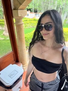 Pack light, I have plans for us 😉 od lara_madisson  5 snímek