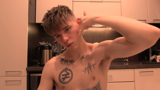 Fredd_Xanders Cute me Pic 4