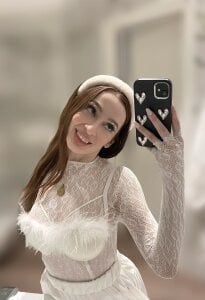 MarieKarma Snow princess ☃️❄️🤍 Gambar 4