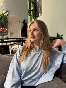 Sara_Breinor Public Pic 4