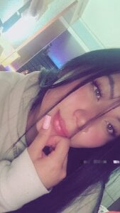 Karol-Sanchez me Pic 4