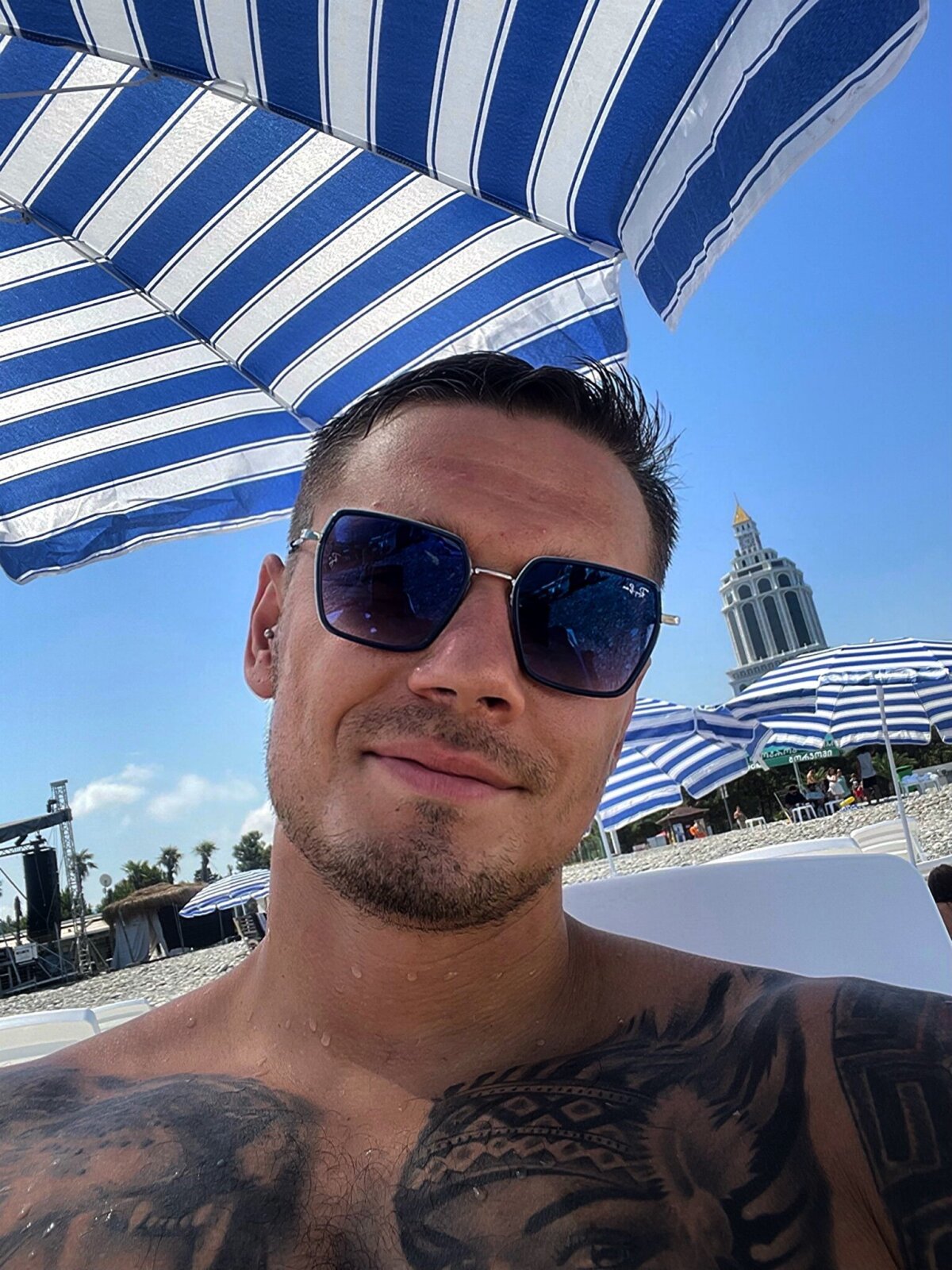 Hot__Tiger 님의 트렌드 중인 사진  5080개