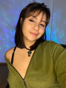 Just_Lia777 Home Pic 3