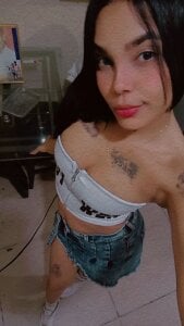 wild_little_bitch2026_x Public Foto