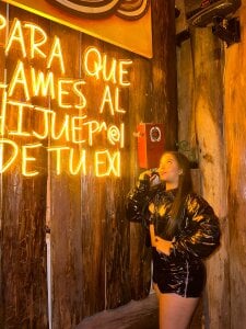 SaraEbony_Public Bild 5