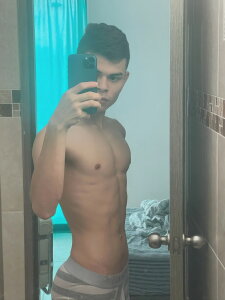 alejooo_twink