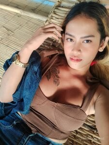 Irresistible_Athena Public  5. fénykép