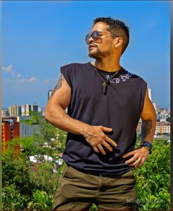 LucasGaeel Outside of Cali Pic 3