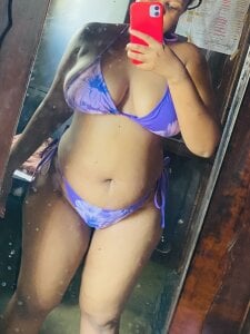 Sbusi13's Yellow Mellow chubby Sex Photo 5