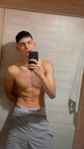 god_drake Would you shower with me? Pic 4