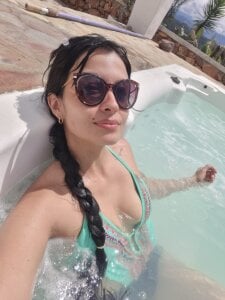 Maggie_Belmont777 happy day Pic