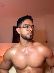 Josseph1_ With glasses and without glasses Hình 3