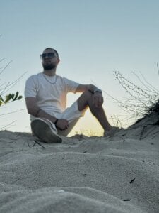 JamesMyerss 🥂 Gambar 3