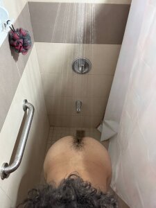 Latin0Lov3r Bubble Butt Pic 2