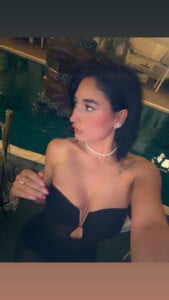 ScarlettWet9 Una noche, mil sensaciones 🍹🌟 Pic 3